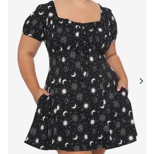 Celestial empire waist dress with pockets